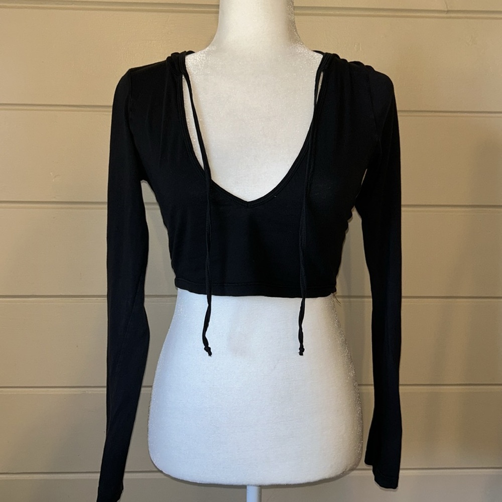 Beau & Eros Lightweight Crop Hoodie – Size Medium – Early 2000s Vintage
